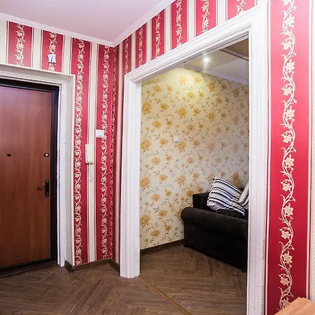 Апартаменти Nezavisimosti 28 *