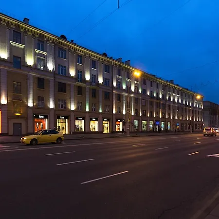 Nezavisimosti 28 *